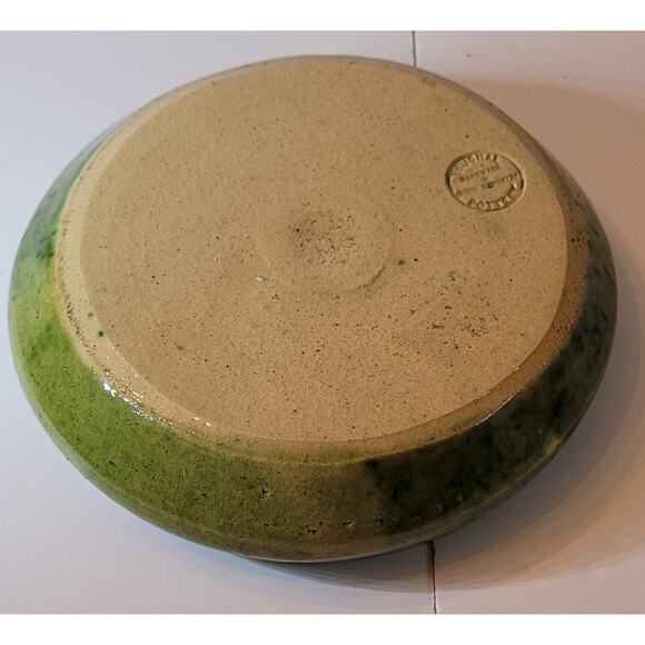 Youghal Pottery bowl, Made in Irish Republic, souvenir w/ Lyre/Harp decoration - Picture 3 of 6